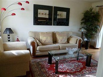 Grove House B And B โซลิฮัล ภายนอก รูปภาพ